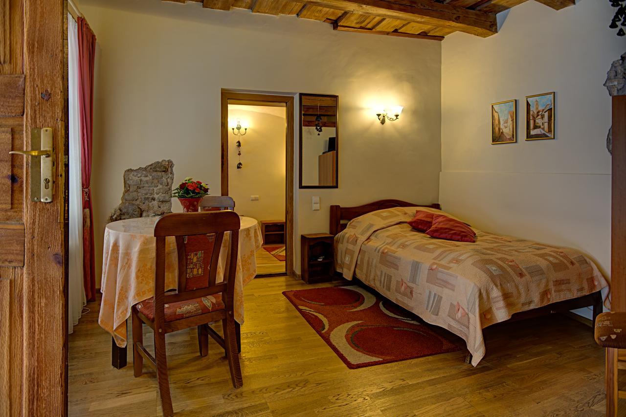 Bernardinu B&B House Vilnius Exterior photo